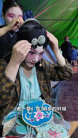 【梨园风】断崖退休后谁还唱？老戏新生，戏脉不绝！