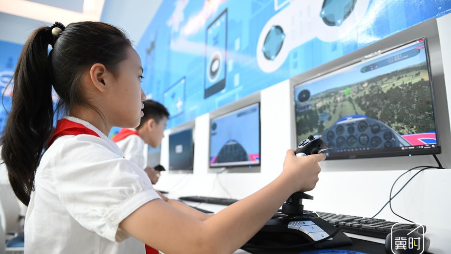 河北邯郸：开学第一课 公益伴启航