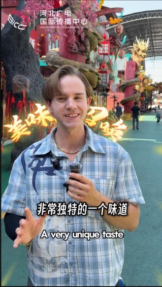 看过中国功夫电影的美国博主第一次知道：武术杂技之乡就在沧州！