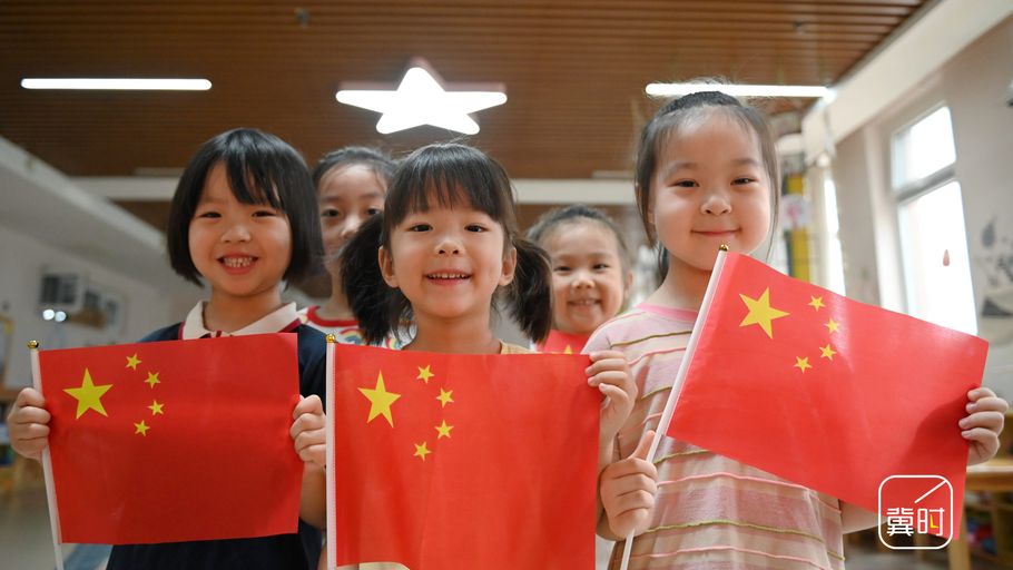 河北邯郸：童心向党 喜迎国庆