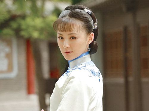 周三