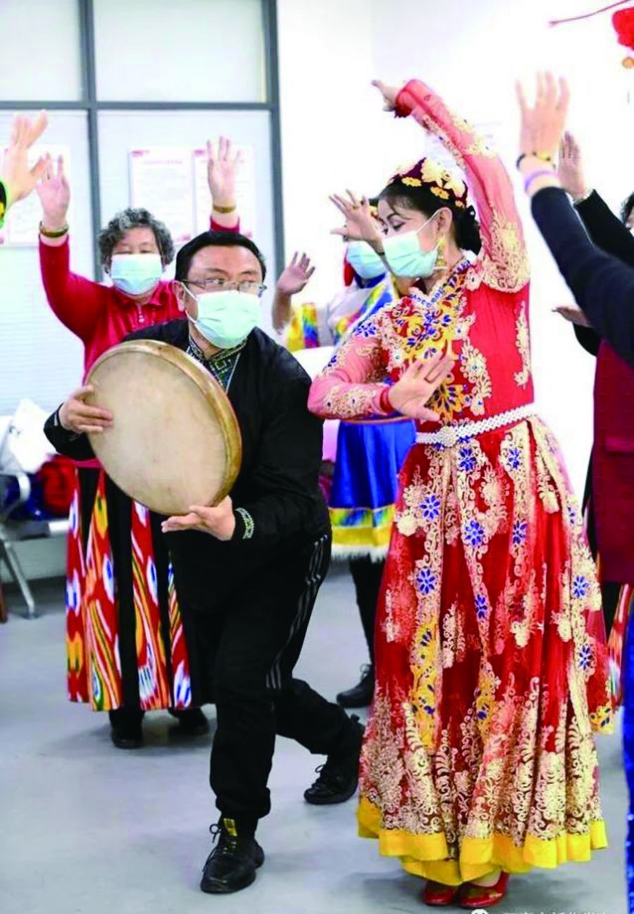 社区 清真寺街社区:“石榴花”舞蹈队助力民族团结